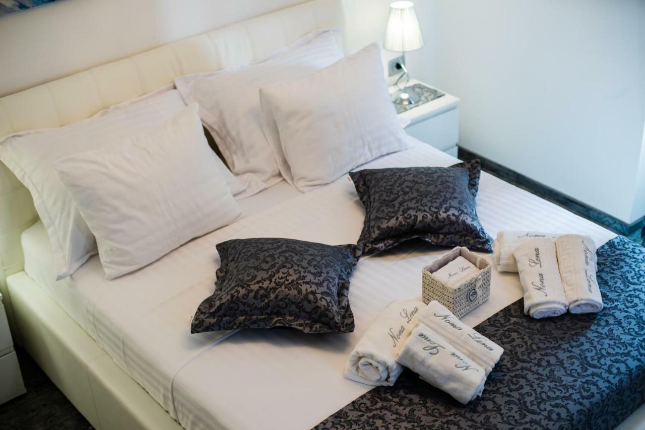 Nona Lena Studio Apartment สปลิท ภายนอก รูปภาพ